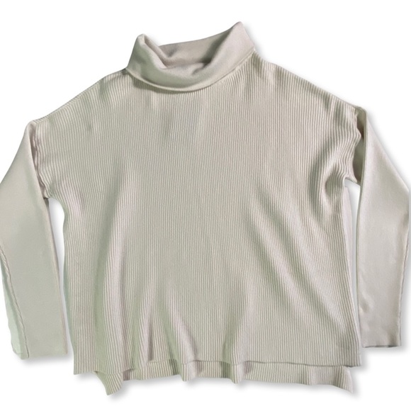 Roomy ribbed knit sweater, side vents, slight cowl neck, Devotion by Cyrus, XL - Picture 3 of 15